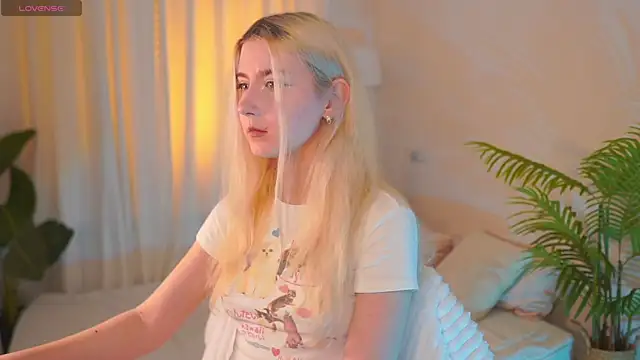 Aiko Takana online show from February 2026 12:49:01 PM