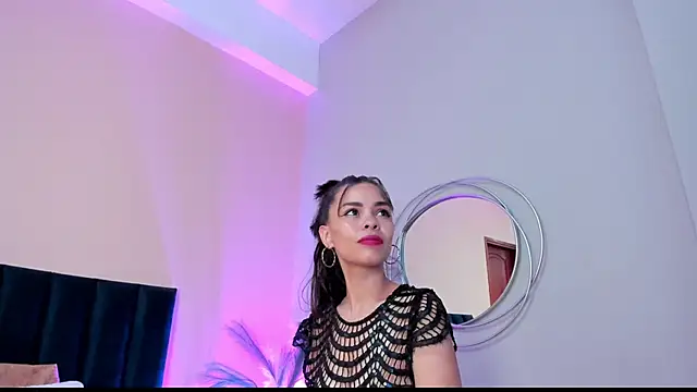 Snapshot of KatrionaNyx chatting on February 2026 01:12:02 PM KatrionaNyx online show from February 2026 01:12:02 PM