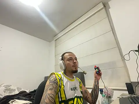 Maximo Garcia17 online show from March 2026 02:28:02 AM