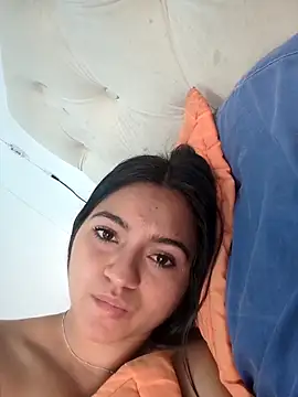 DulceCaroX online show from March 2026 07:42:02 PM