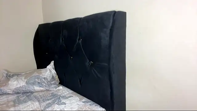 latinasoftie online show from July 2026 03:59:02 AM