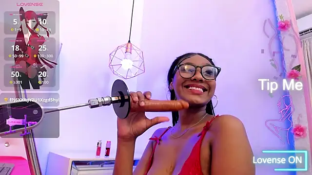 Snapshot of Candyhot79 chatting on June 2026 08:13:02 PM Candyhot79 online show from June 2026 08:13:02 PM
