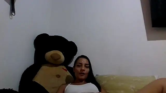 yesica2507 online show from June 2026 07:22:02 PM
