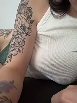 Lizzy Wild online show from April 2026 07:03:02 AM