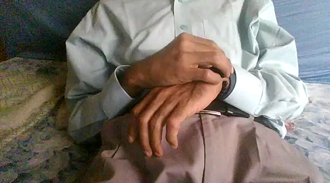 Snapshot of sub_slave_indi chatting on March 2025 12:04:02 PM sub slave indi online show from March 2025 12:04:02 PM