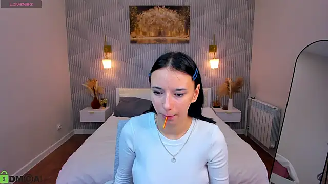 kitty-r0se online show from March 2026 12:59:01 AM