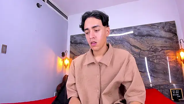 Mick-lollipop online show from March 2026 08:01:01 PM