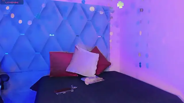 Daniiela Ember online show from March 2026 11:49:02 AM