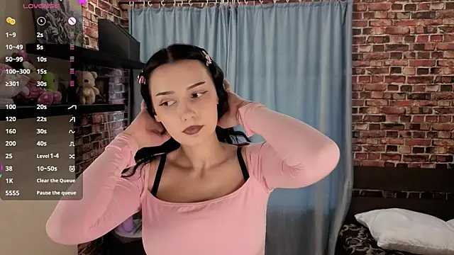 Six Seven7 online show from April 2026 12:21:01 PM