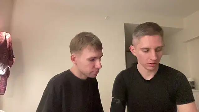 mikenjay online show from February 2026 07:03:02 PM