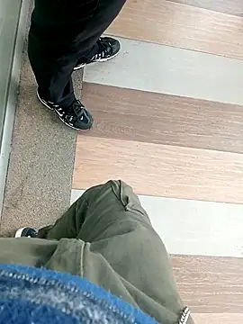 Snapshot of Damiianm chatting on February 2026 01:10:01 PM Damiianm online show from February 2026 01:10:01 PM