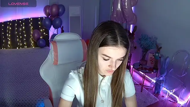 Ann Wood online show from March 2026 07:23:02 AM
