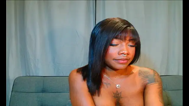 Zoe242103 online show from May 2026 08:37:01 PM