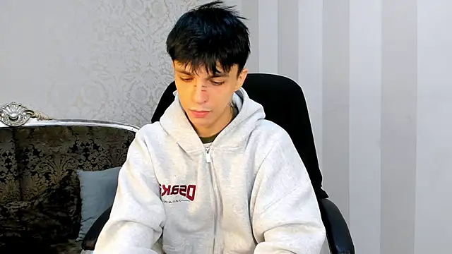 ClarkBev online show from March 2026 06:19:01 AM