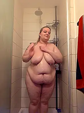 Curvy Lucy  online show from February 2026 10:50:02 PM