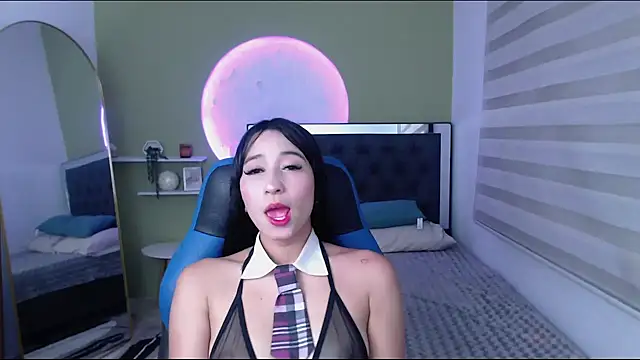 Snapshot of ivvoncute chatting on May 2026 01:44:01 AM ivvoncute online show from May 2026 01:44:01 AM