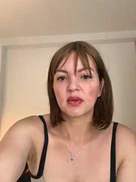 Viictoria-Jones online show from July 2026 10:06:02 AM