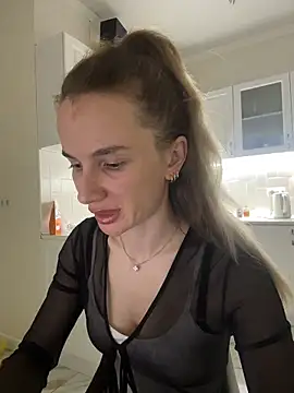 AinyrVixxen online show from March 2026 10:35:01 PM