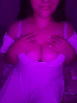 Snapshot of Lola-253 chatting on February 2026 07:54:02 AM Lola-253 online show from February 2026 07:54:02 AM
