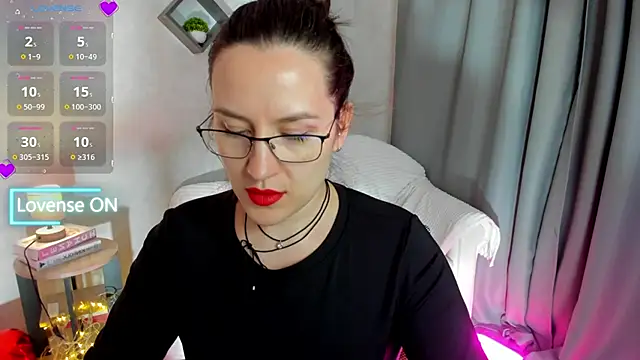 Snapshot of asti_bubbles chatting on May 2026 07:06:01 AM asti bubbles online show from May 2026 07:06:01 AM