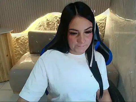 mia rosse r online show from February 2026 03:06:01 AM