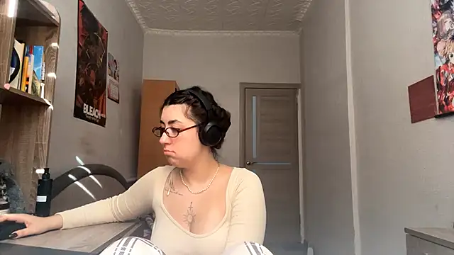 AshlynWabasha online show from March 2026 07:03:02 AM