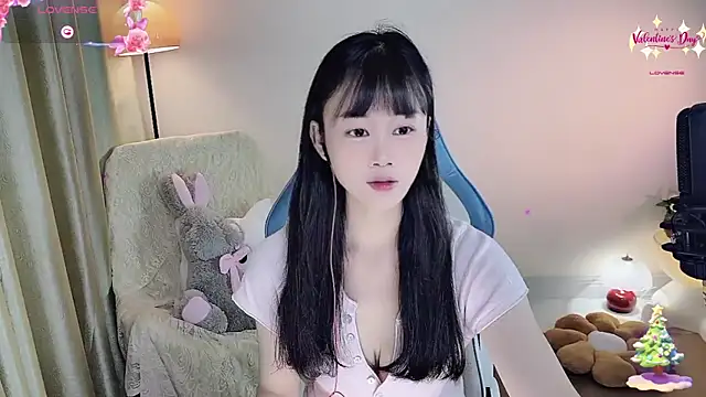 okyssa online show from May 2026 10:29:02 PM
