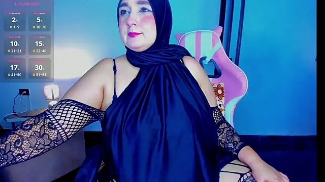 Snapshot of HijabiMilff chatting on May 2026 02:36:01 PM HijabiMilff online show from May 2026 02:36:01 PM