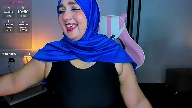 Snapshot of HijabiMilff chatting on May 2026 01:53:01 PM HijabiMilff online show from May 2026 01:53:01 PM