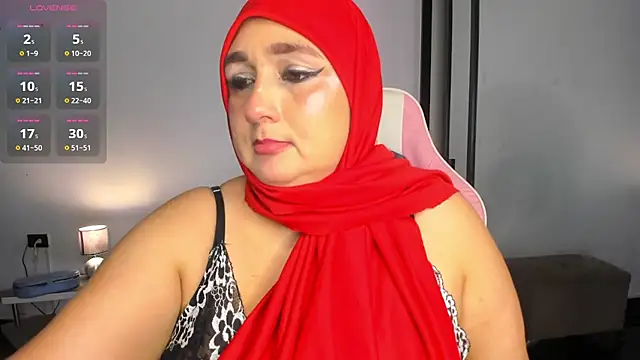Snapshot of HijabiMilff chatting on June 2026 02:52:02 PM HijabiMilff online show from June 2026 02:52:02 PM