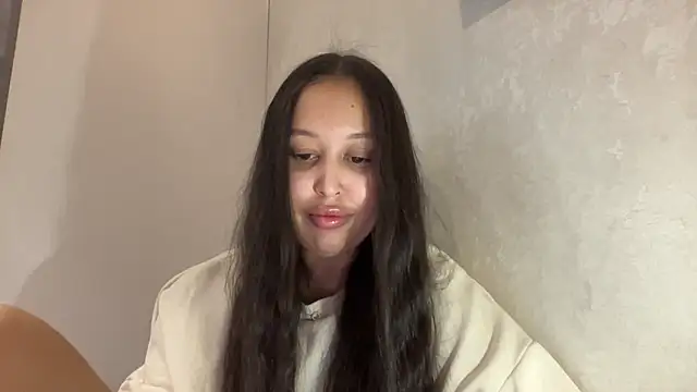 Dana 005 online show from April 2026 08:17:01 PM