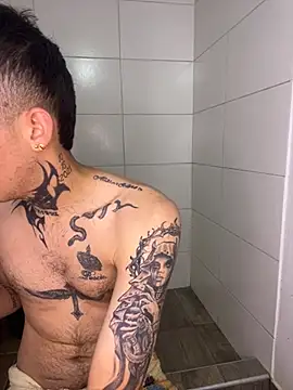 alexhotnice online show from April 2026 02:10:01 PM