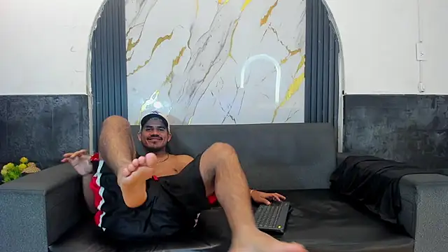 Latins on fire online show from March 2026 12:14:01 AM