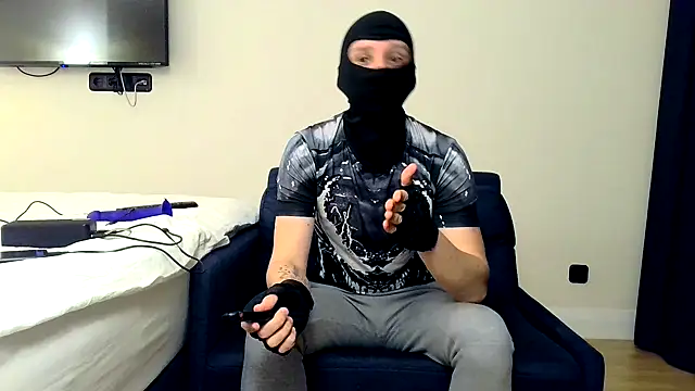 RyanRubber online show from April 2026 08:06:02 PM