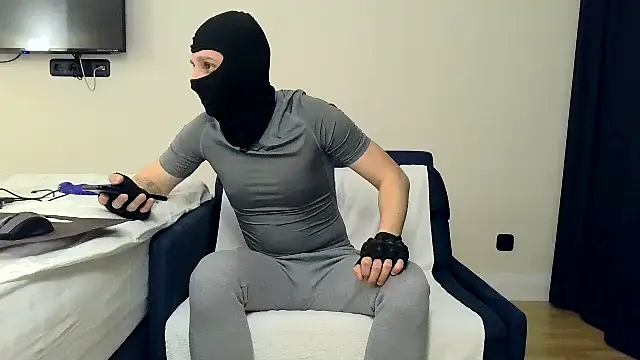 RyanRubber online show from April 2026 08:20:02 PM