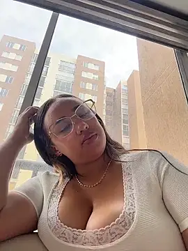 Eyssha online show from March 2026 02:24:01 PM