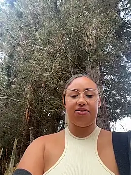 Eyssha online show from March 2026 12:10:02 PM