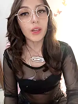 Sweett Karol online show from March 2026 11:44:02 PM