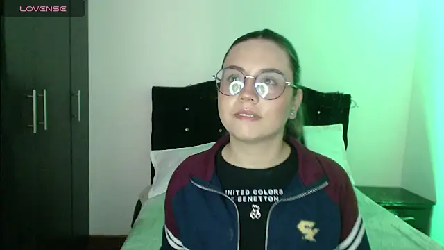 Snapshot of Ana__arms chatting on March 2026 02:30:01 PM Ana arms online show from March 2026 02:30:01 PM