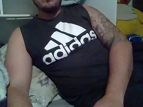 Snapshot of Boyatletico chatting on April 2026 07:00:01 AM Boyatletico online show from April 2026 07:00:01 AM