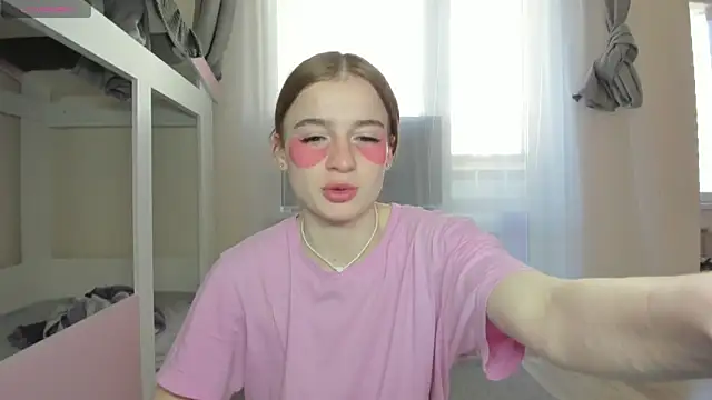 Stacey Brow online show from April 2026 03:04:02 AM