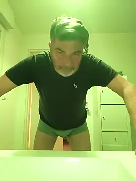 Snapshot of eruzam59000 chatting on February 2026 01:31:01 PM eruzam59000 online show from February 2026 01:31:01 PM