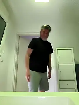 Snapshot of eruzam59000 chatting on March 2026 03:18:01 PM eruzam59000 online show from March 2026 03:18:01 PM