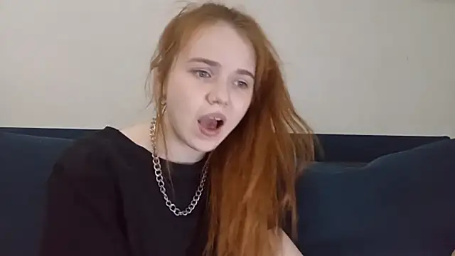 DizzyRina online show from April 2026 03:28:02 PM