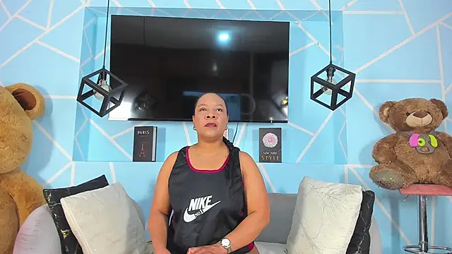 sharon noa online show from July 2026 02:32:02 PM