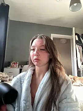 Bellesweett online show from April 2026 05:14:02 PM