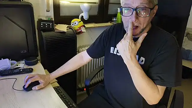 loenne1 online show from March 2026 10:15:01 PM