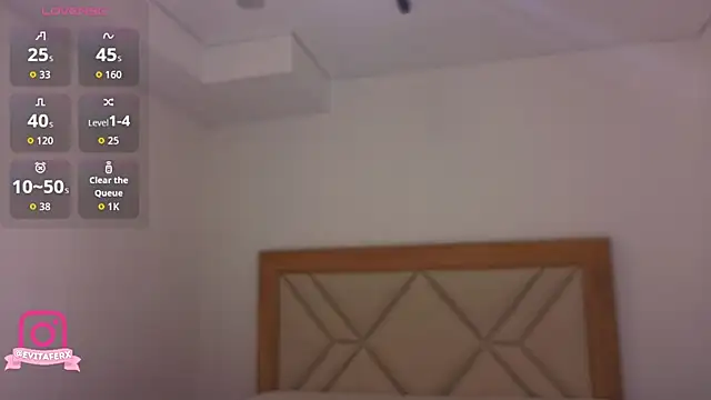 Snapshot of eva_depp_ chatting on June 2026 10:19:02 AM eva depp online show from June 2026 10:19:02 AM