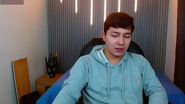 Julian Smith21 online show from March 2026 12:55:02 PM