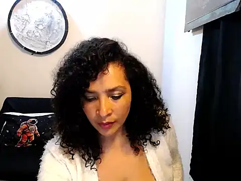 Snapshot of Nerea_Boolsara8 chatting on April 2026 04:39:01 AM Nerea Boolsara8 online show from April 2026 04:39:01 AM